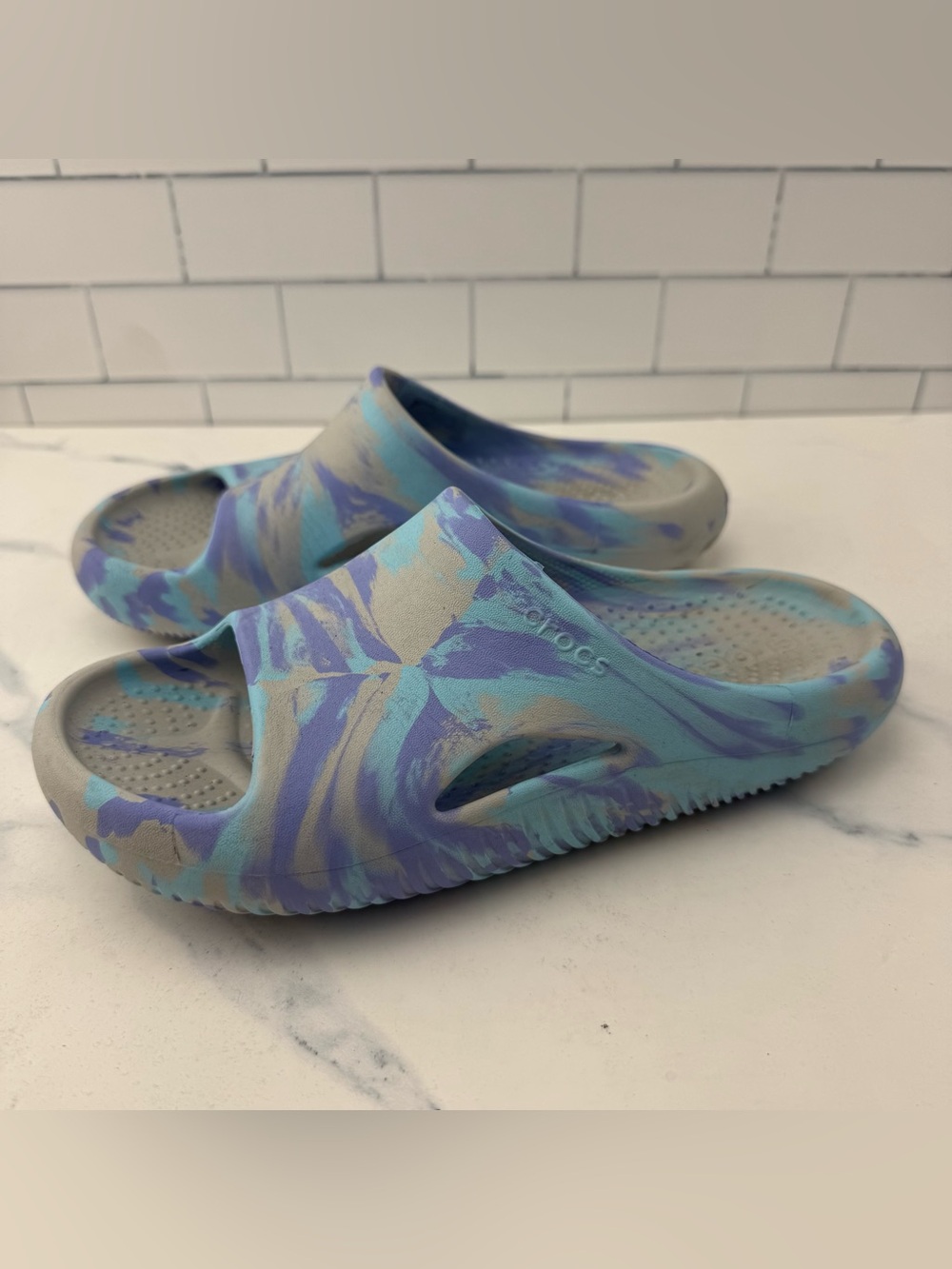 Crocs Mellow Marbled Recovery Slippers Slides Sandals